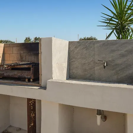 2 Bedroom Awesome In * Comiso