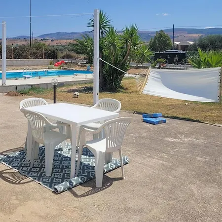 Casa de Férias 2 Bedroom Awesome In